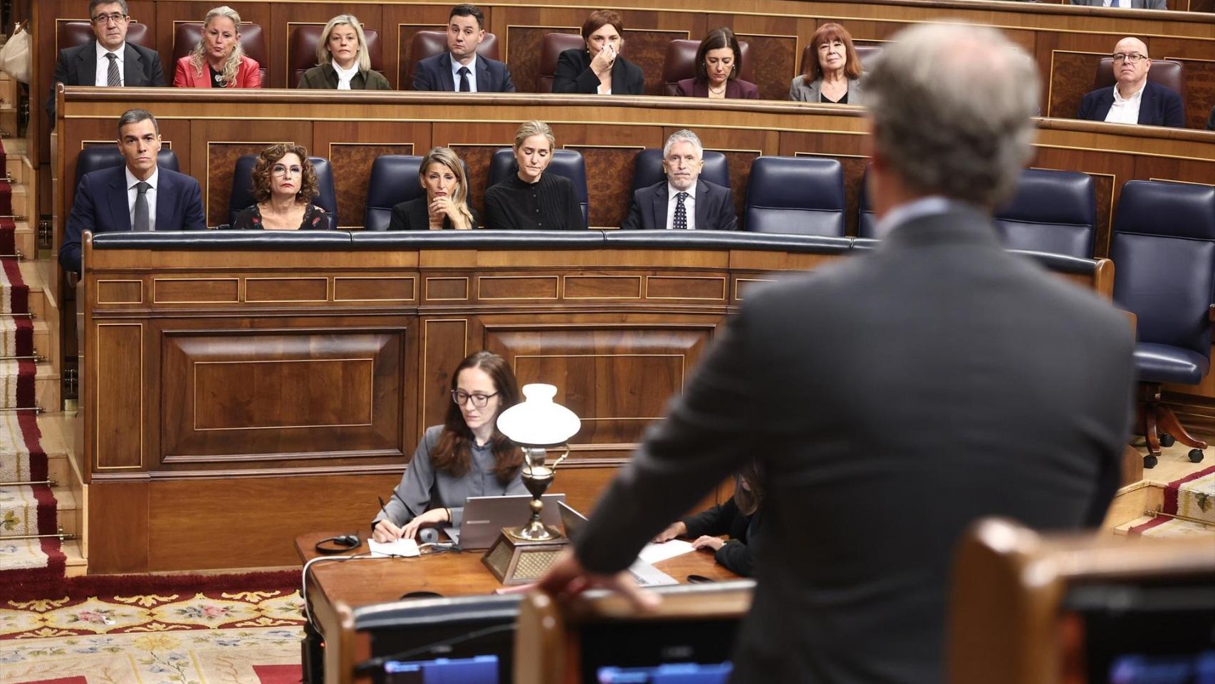 Última hora política, en directo | Sánchez y Feijóo se miden en el último cara a cara del año tras el 'caso Salazar', la sentencia del exfiscal general y la prisión de Ábalos