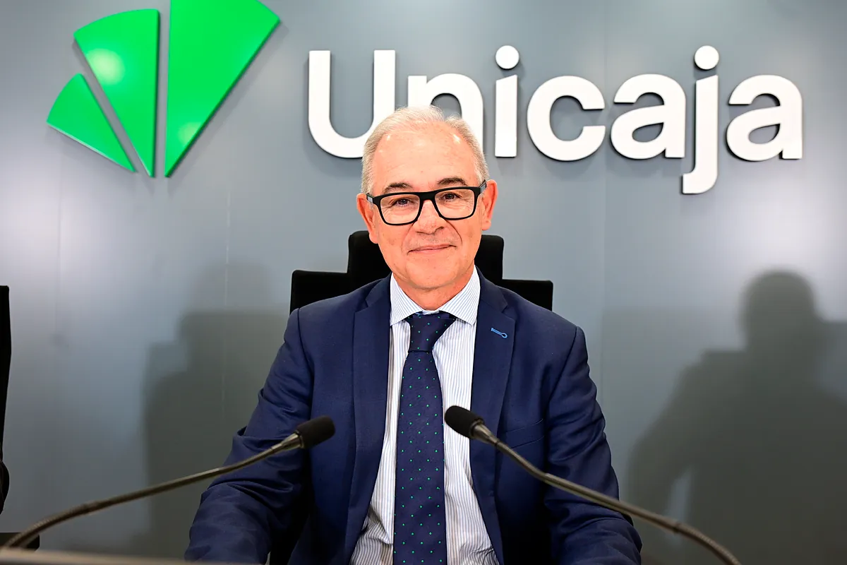 Isidro Rubiales, CEO de Unicaja, ganó un 35% más en 2025