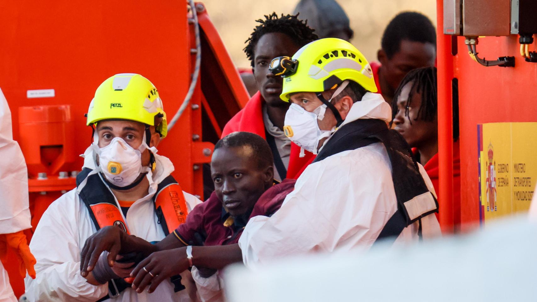 Canarias pide barcos de Frontex tras el dosier de la Eurocámara y avisa de una inminente oleada de pateras de Mauritania