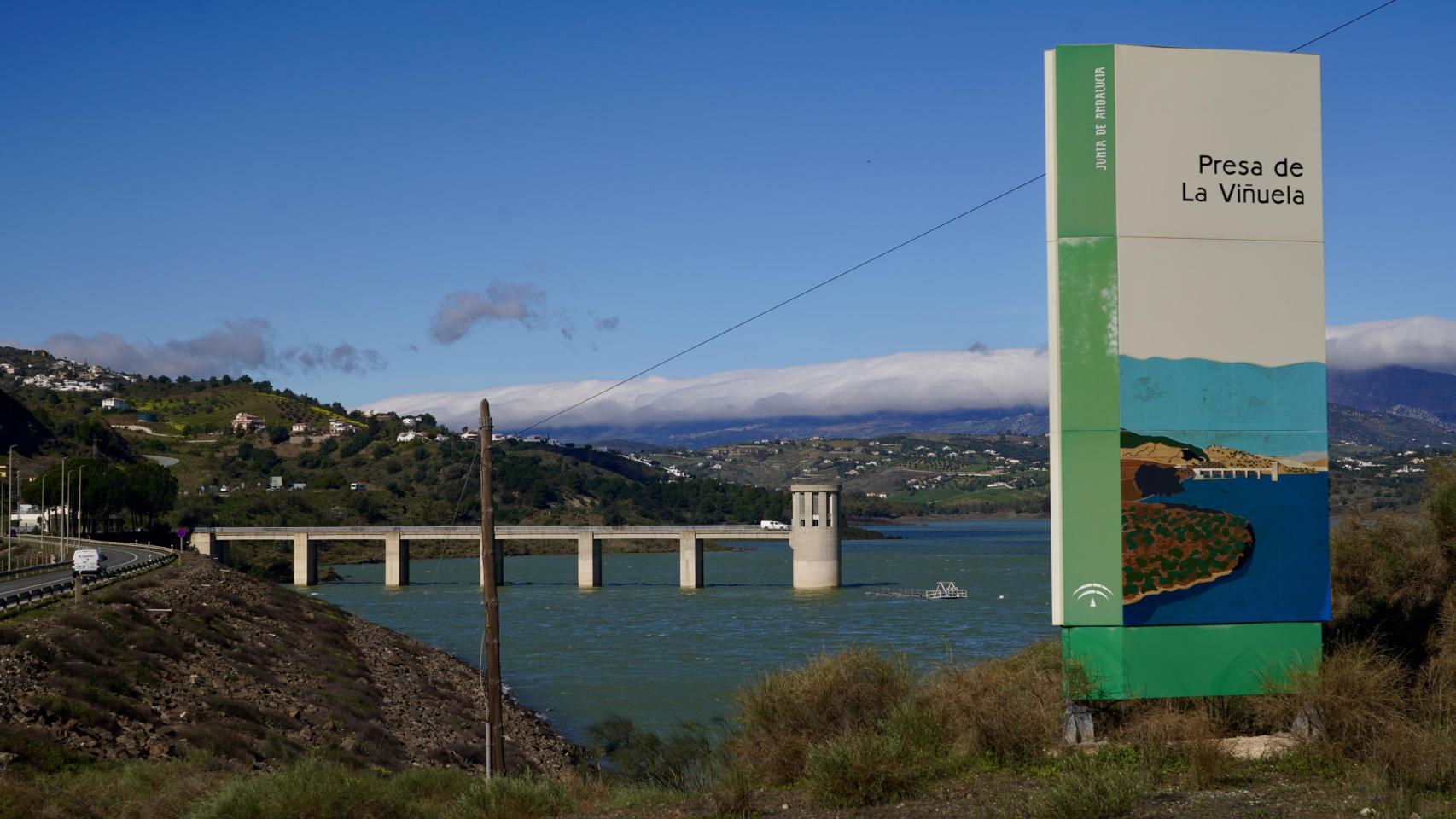 El embalse de la Viñuela de Málaga resucita: supera el 85% de su capacidad tras casi ser considerado muerto