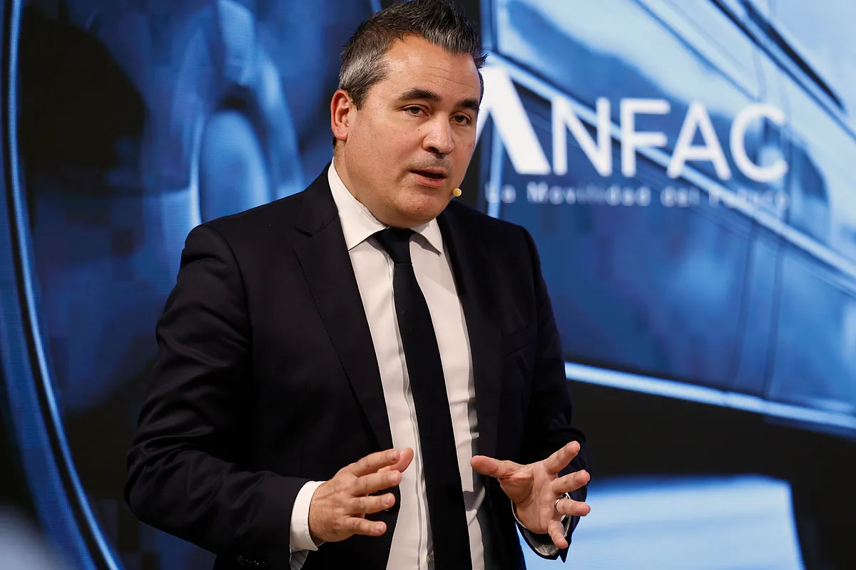 "En 2035, el 100% de los vehículos fabricados en España tendrán que ser eléctricos"