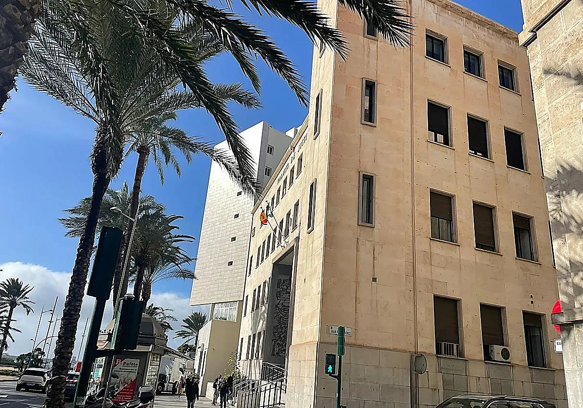 Condenado en Almería por maltrato y agresión sexual a una menor a la que doblaba la edad y dejó embarazada