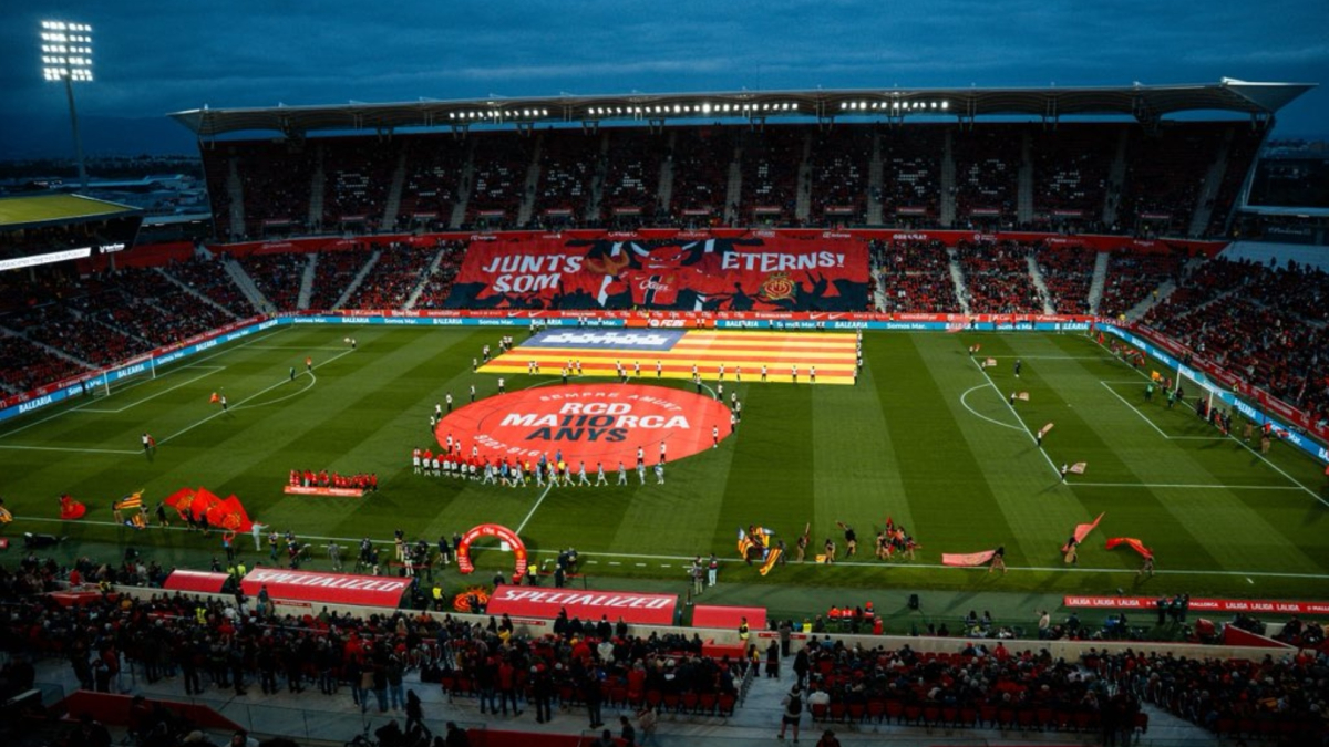 Una celebración apagada