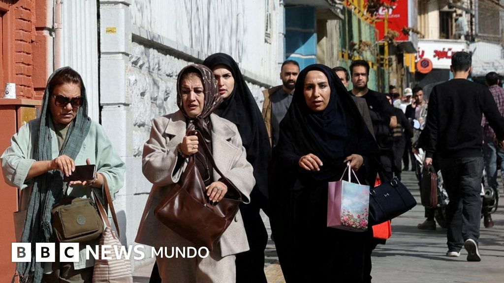 Pánico en las calles y alivio para algunos: la reacción en Teherán al ataque de EE.UU. e Israel contra Irán