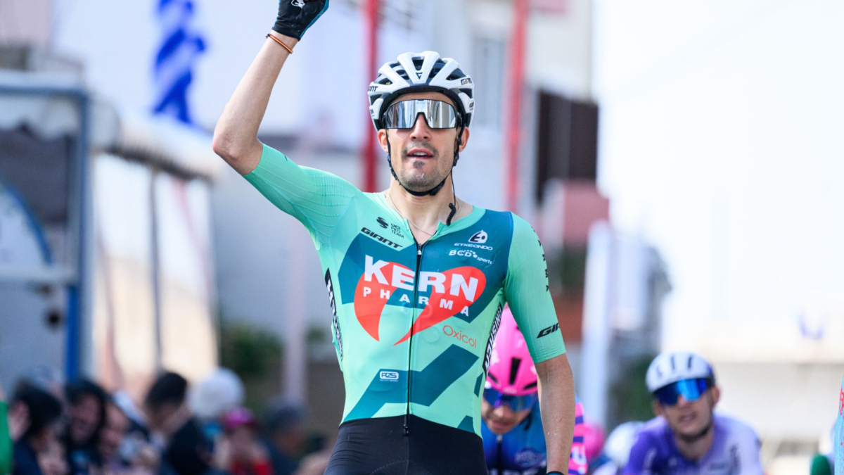 Iván Cobo estrena su palmarés profesional y el del Kern Pharma este año: la joya española ya está aquí