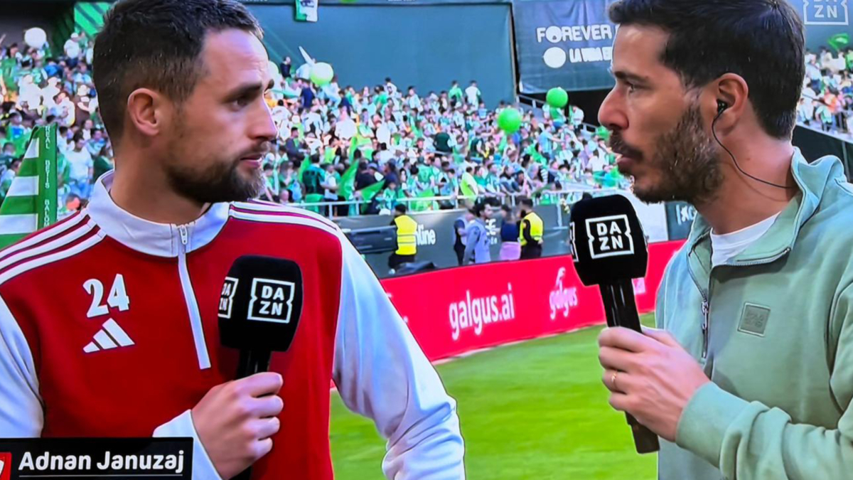 Januzaj: "Los derbis son los mejores partidos para jugar y disfrutar"