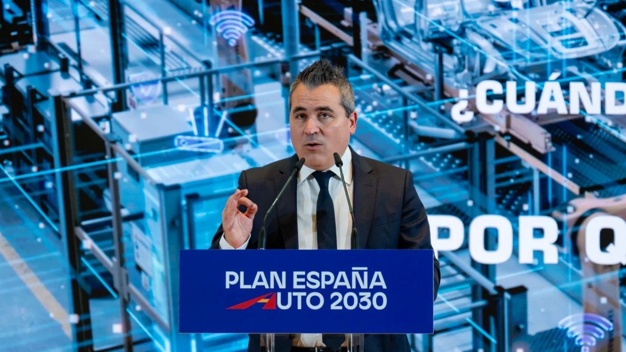 El presidente de Renault en España avisa: "Los chinos nos dejan de lado, pero el viejo mundo se puede transformar"