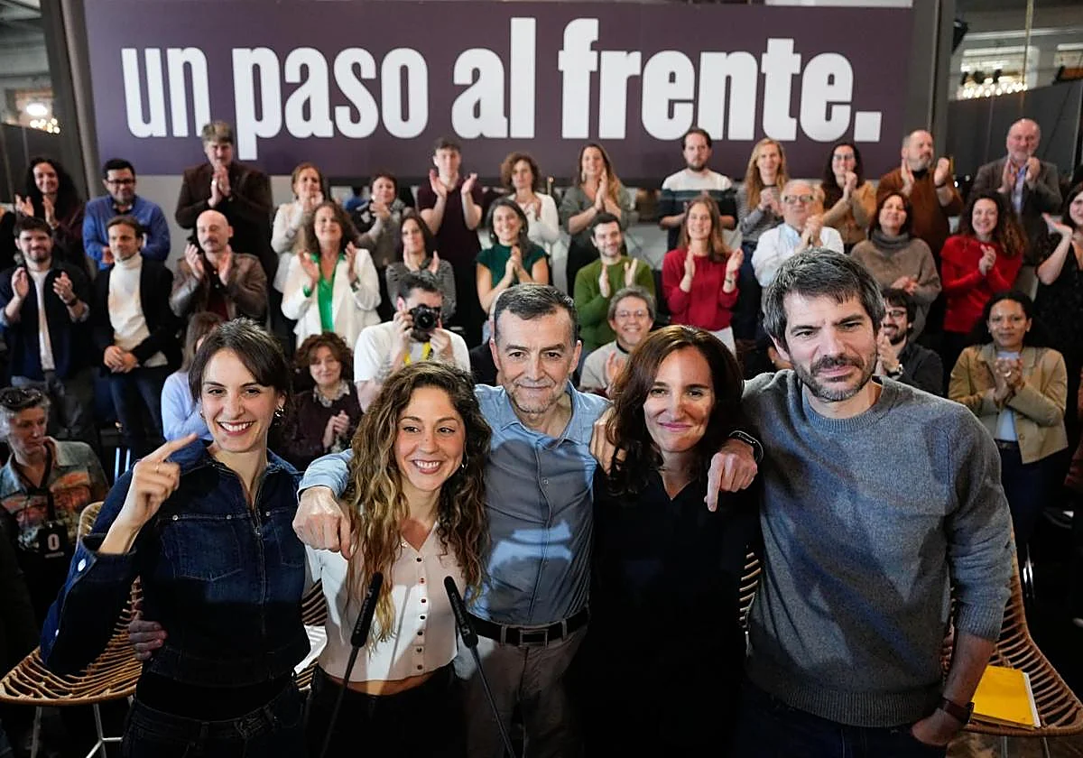 La renuncia de Díaz abre el debate sucesorio en la izquierda con Podemos aún al margen