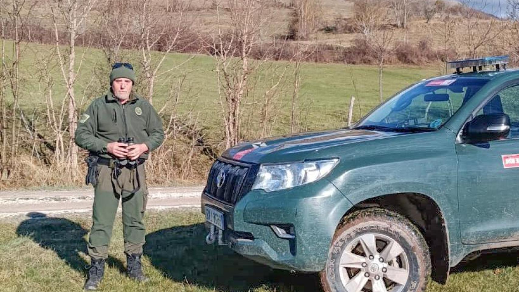 José Antonio, el guarda forestal que planta cara a los ganaderos que prenden fuego a Cantabria en invierno "para cobrar la PAC"