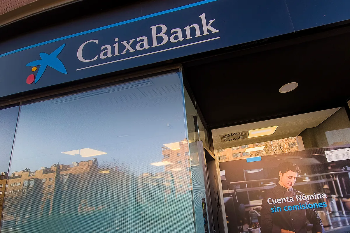 CaixaBank ofrecerá Movistar Plus+ gratis para captar clientes