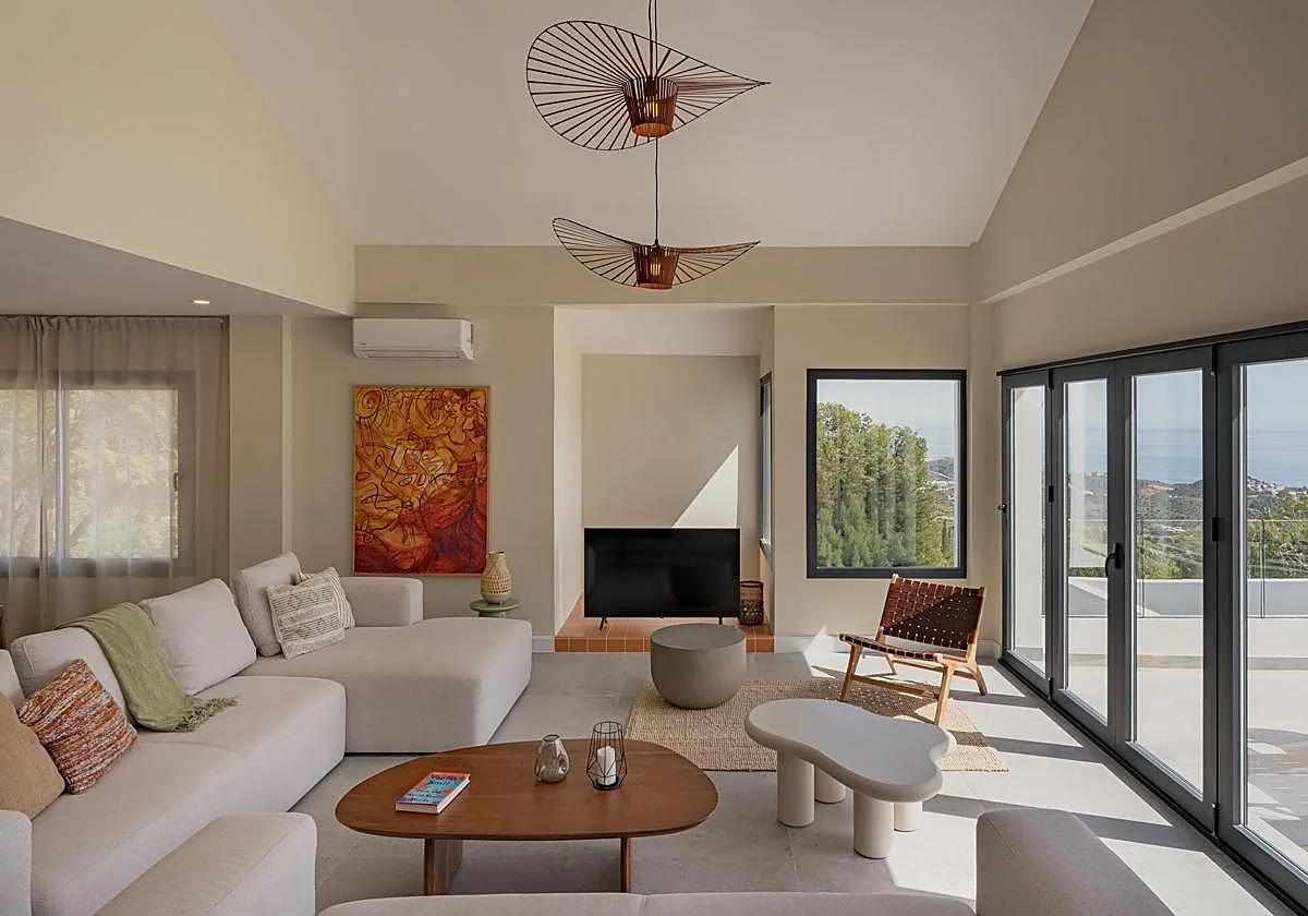 Light, Shadow, and Comfort: Bespoke Architecture in Málaga