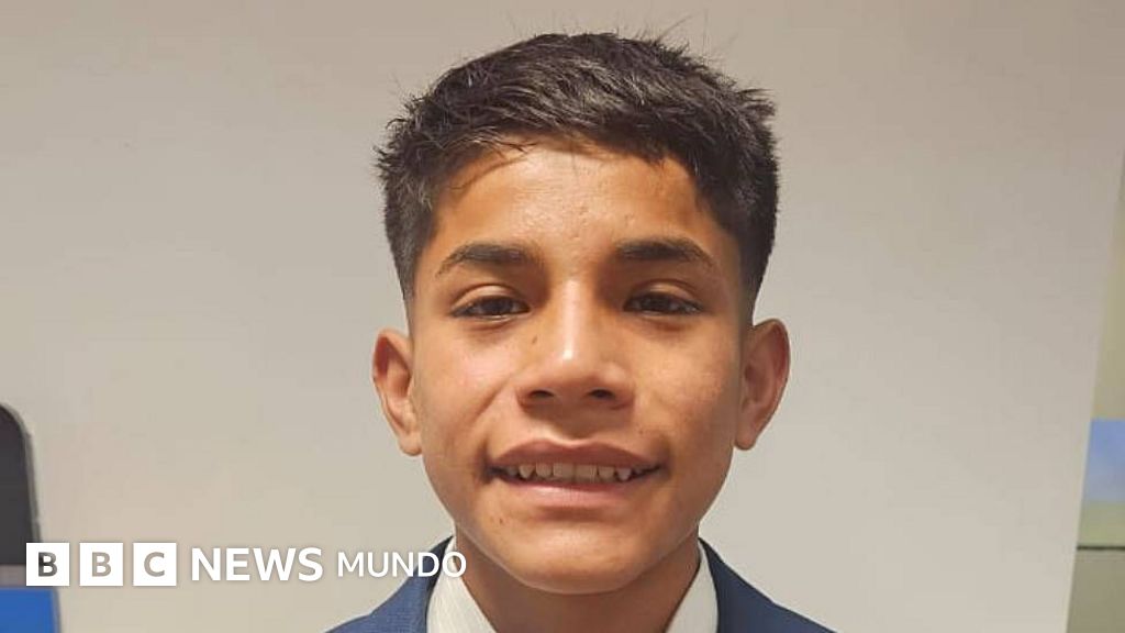 "La primera vez que salí en un directo estaba tieso como una estatua": el adolescente peruano que se volvió viral en la final de la Libertadores y narrará un partido de la Champions League