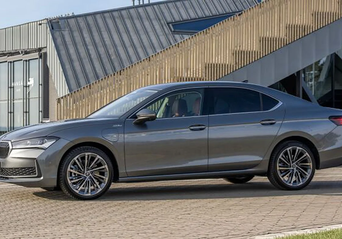 ¿Un híbrido enchufable con más de 130 km de autonomía eléctrica? Esta es tu mejor opción