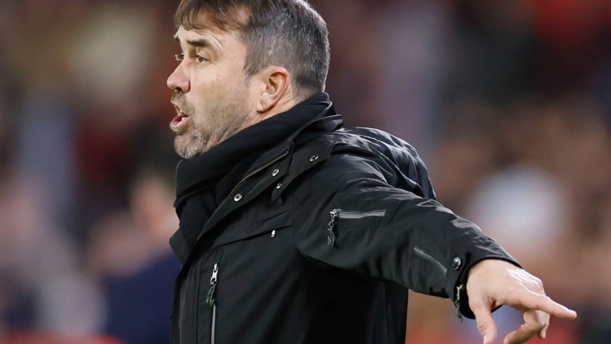 Coudet dirige el que puede ser su último entrenamiento en Ibaia