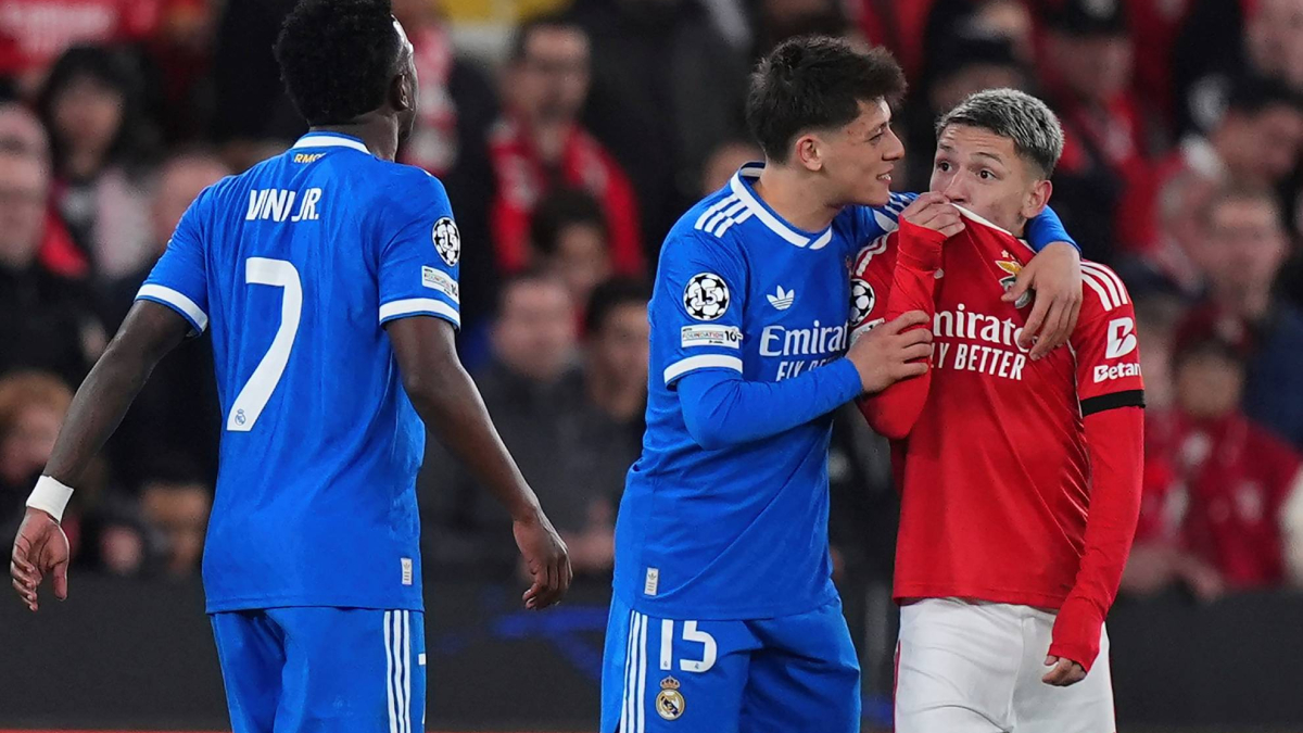 La FIFA, inflexible con la 'Ley Vinicius': expulsión si se cubre la boca