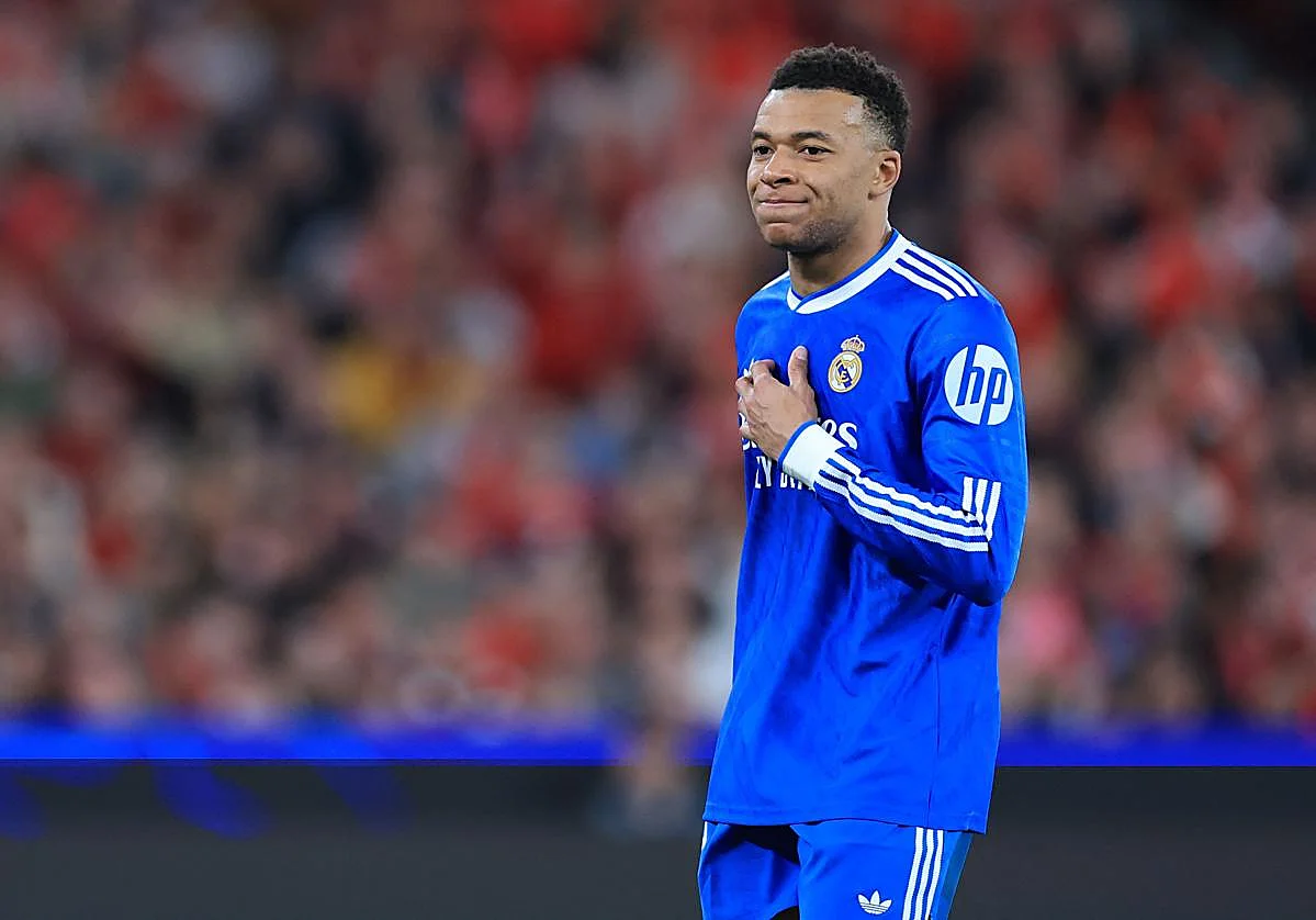 El Madrid desvela que Mbappé sufre un esguince en la rodilla izquierda