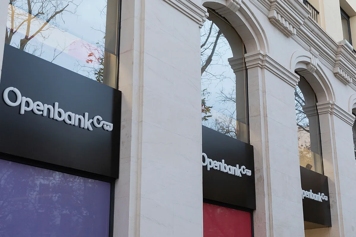 Openbank lanza una cuenta al 2,02% con bonificaciones de hasta 200 euros