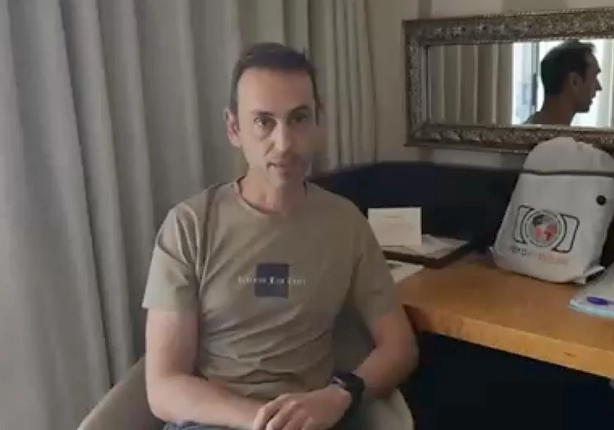 «A turistas italianos o griegos sus gobiernos les han fletado vuelos, ¿por qué a los españoles no?»