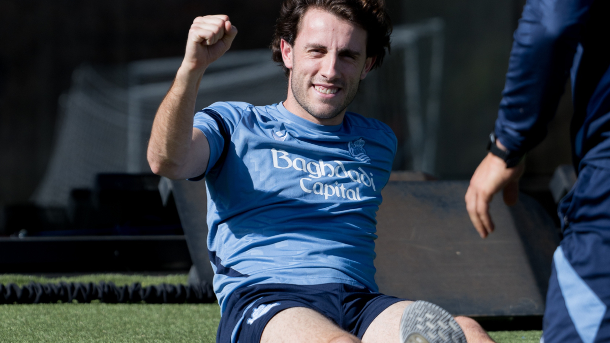 Odriozola ya sueña con volver a jugar tras ser operado hoy