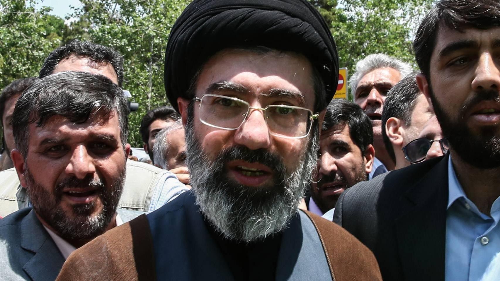 Mojtaba Jamenei, el hijo del líder supremo muerto en los ataques, es el nuevo favorito de los ayatolás para liderar Irán