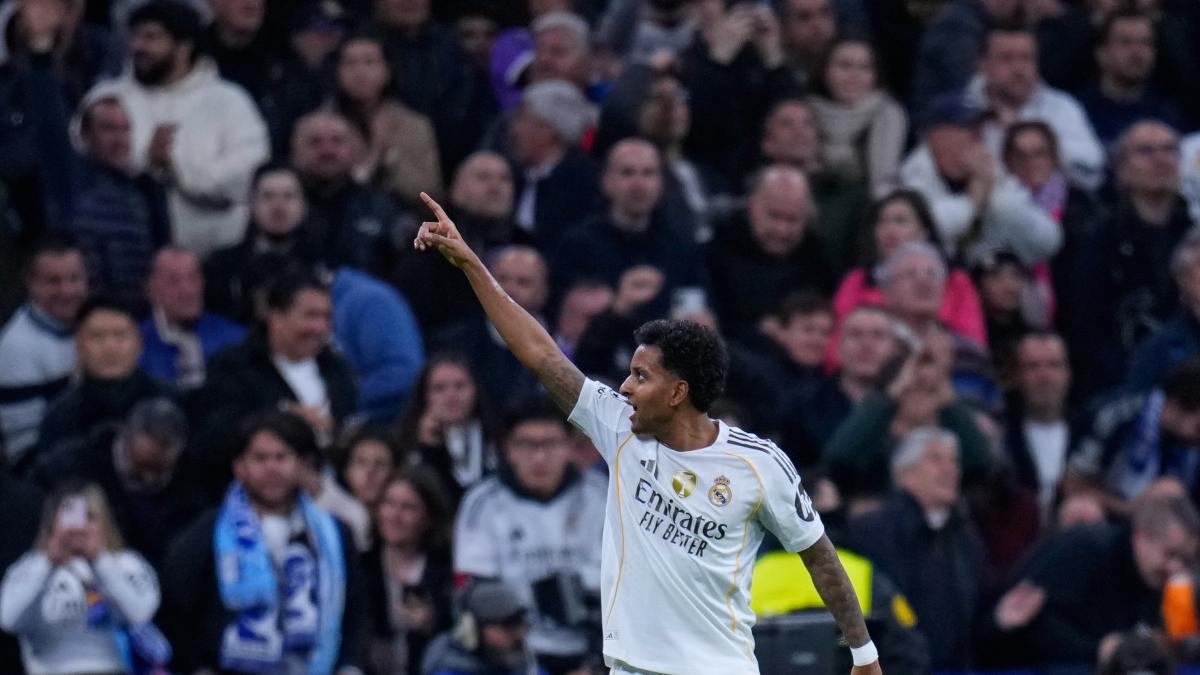 El detalle de Rodrygo con Xabi<br>
