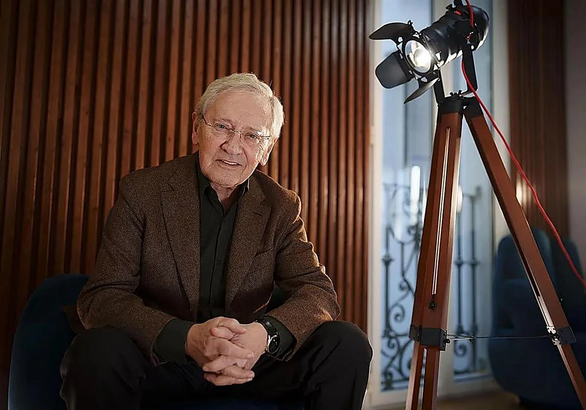 Muere Fernando Ónega, la voz que narró la Transición