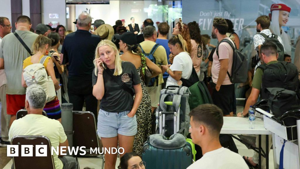 El conflicto en Medio Oriente causa el peor caos aéreo global desde la pandemia de Covid