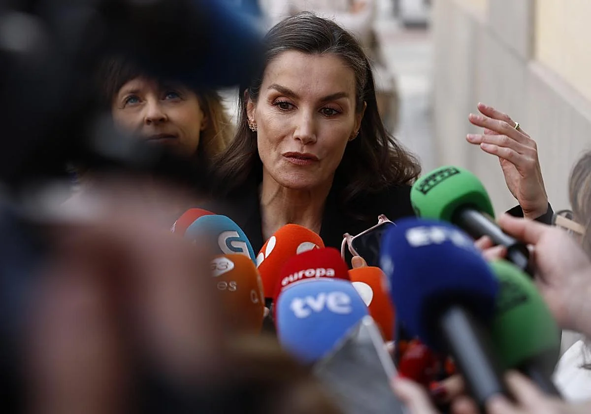 La Reina Letizia, políticos y periodistas despiden a Fernando Ónega, «artesano» y extraordinario periodista