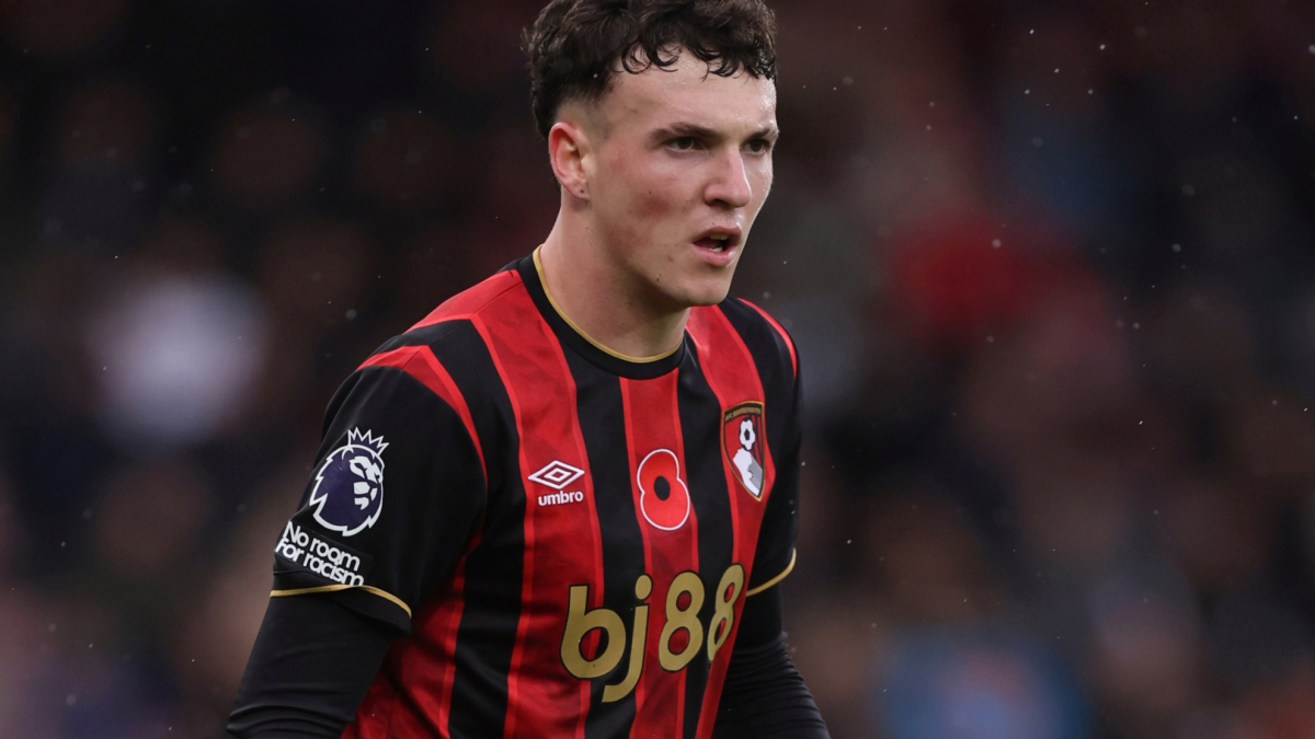 Álex Jiménez sobresale en la Premier League... y mira hacia el Mundial 2026