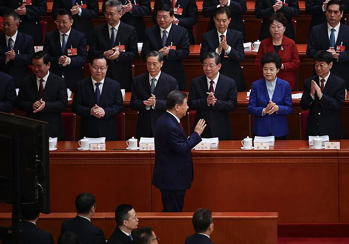 Una China «preparada para lo peor» aspira a crecer entre un 4,5 y un 5% en 2026