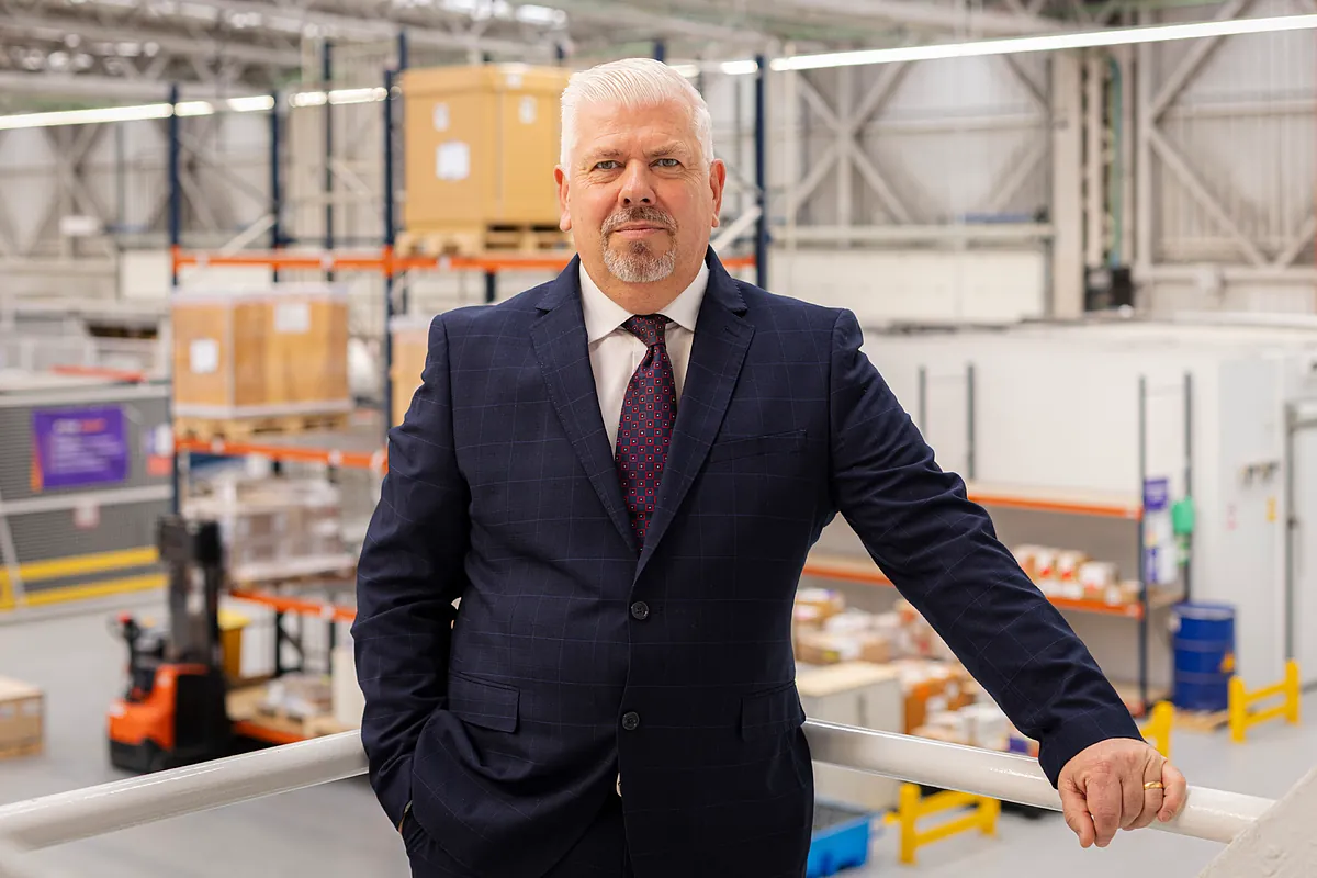 Cómo el jefe de FedEx aprendió lecciones de liderazgo al ser padre