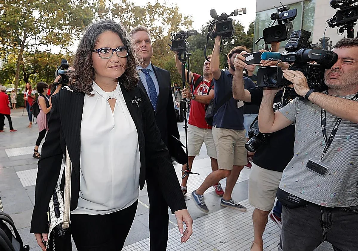 La jueza abre juicio oral contra Oltra y otras 12 personas de la conselleria de Igualdad valenciana