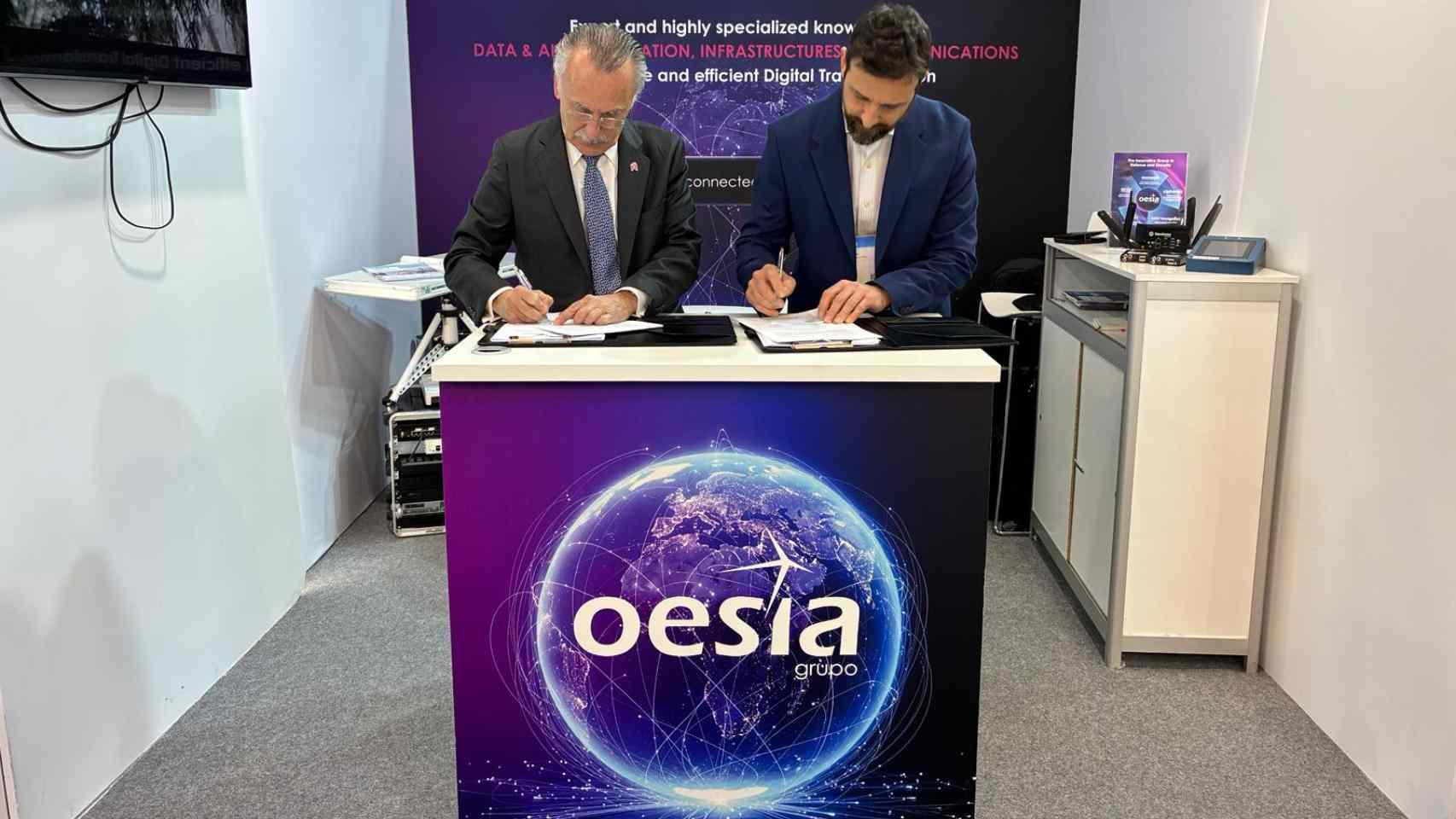 Grupo Oesía y Kumori firman en el MWC un acuerdo para desarrollar la primera nube táctica soberana de uso dual