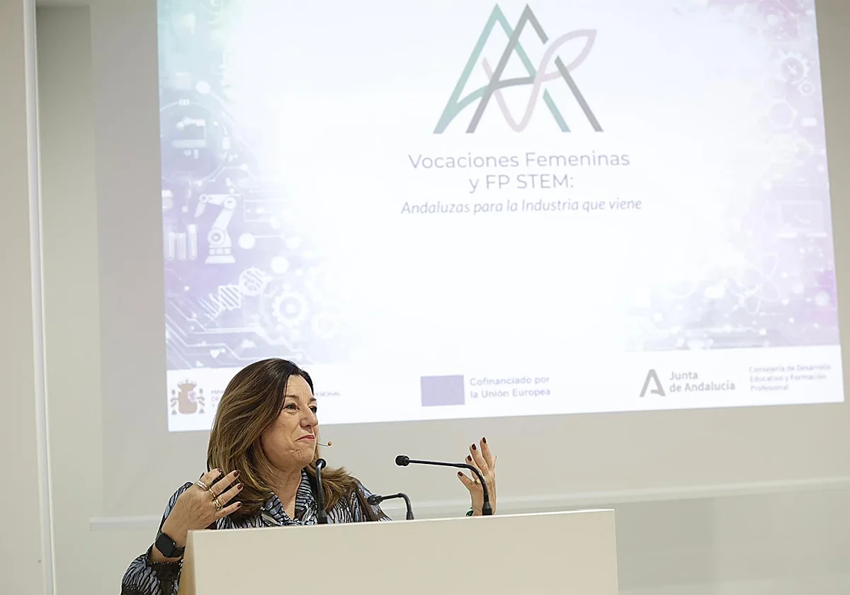 Las mujeres que optan por uno de los ciclos STEM de FP han aumentado en Andalucía un 67,6% desde 2019