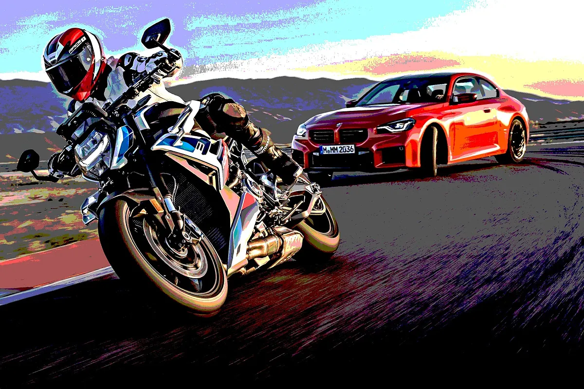 ¿Cuántas marcas diría que venden motos y coches?