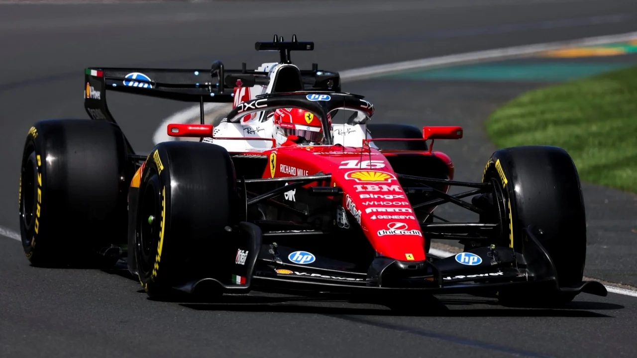 Leclerc lidera el estreno en Australia; incidentes, problemas y nuevo fiasco de Aston Martin