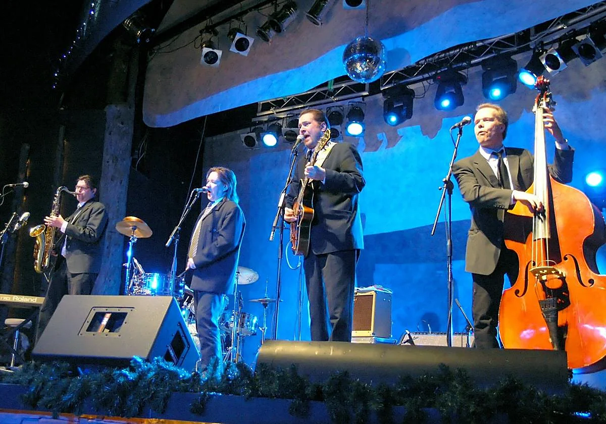 Popular Finnish band head to Costa venues