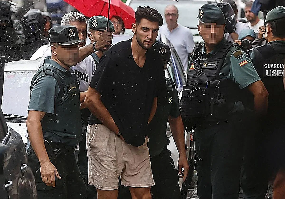 La Fiscalía solicita diez años y medio de cárcel para Rafa Mir por agresión sexual agravada y lesiones