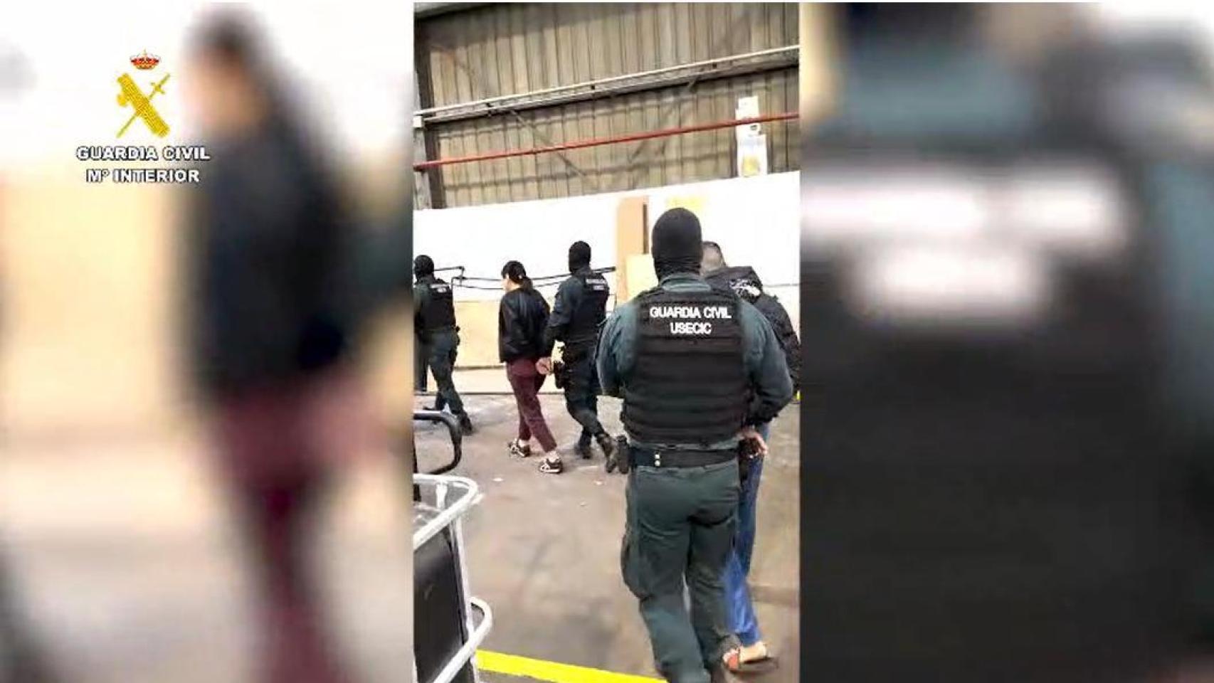 Intervienen 136.000 cajetillas de tabaco ilegal que una banda criminal guardaba en una nave de Illescas