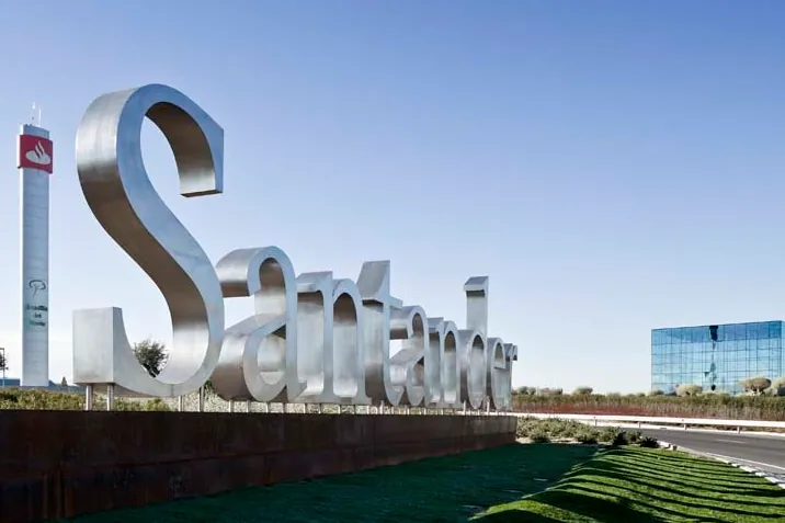 Santander acota su riesgo en crédito privado al 1% de su cartera