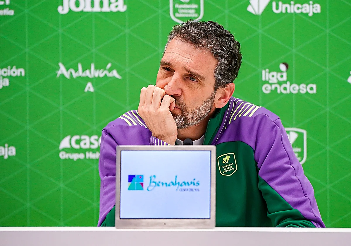 Ibon Navarro admite los contactos para su renovación pero advierte que ha recibido ofertas de otros clubes