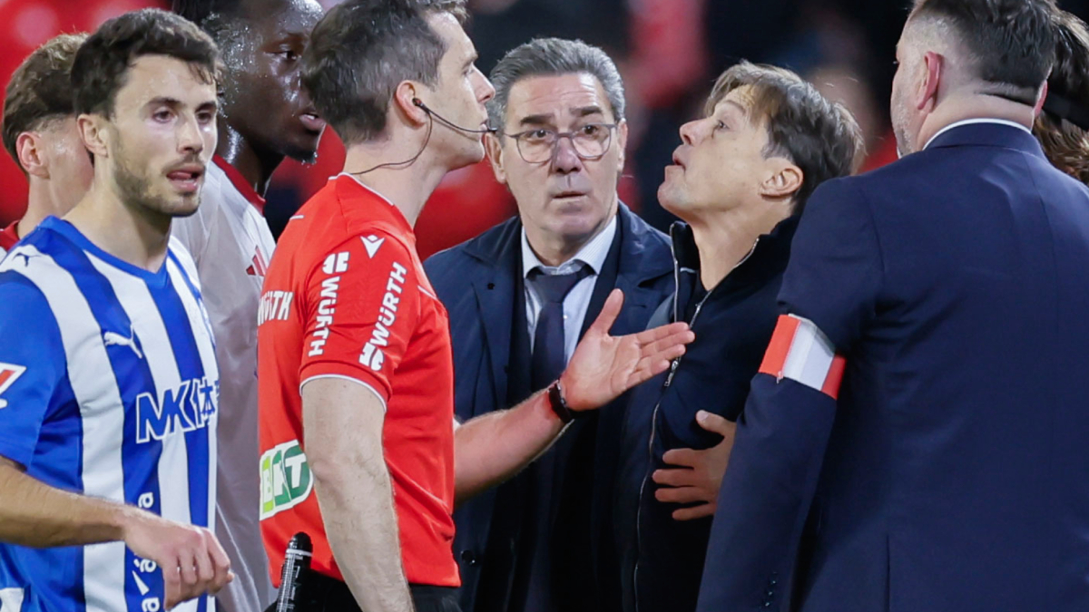 El TAD deniega la suspensión cautelar de la sanción a Almeyda y el Sevilla irá a la justicia ordinaria