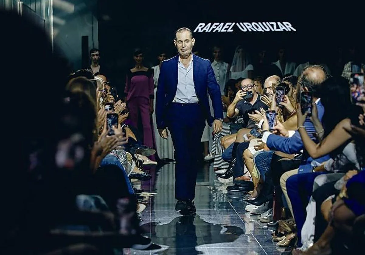 Rafael Urquizar debuta hoy en la Semana de la Moda de París: «Es un reto que afronto con mucha ilusión y vértigo»