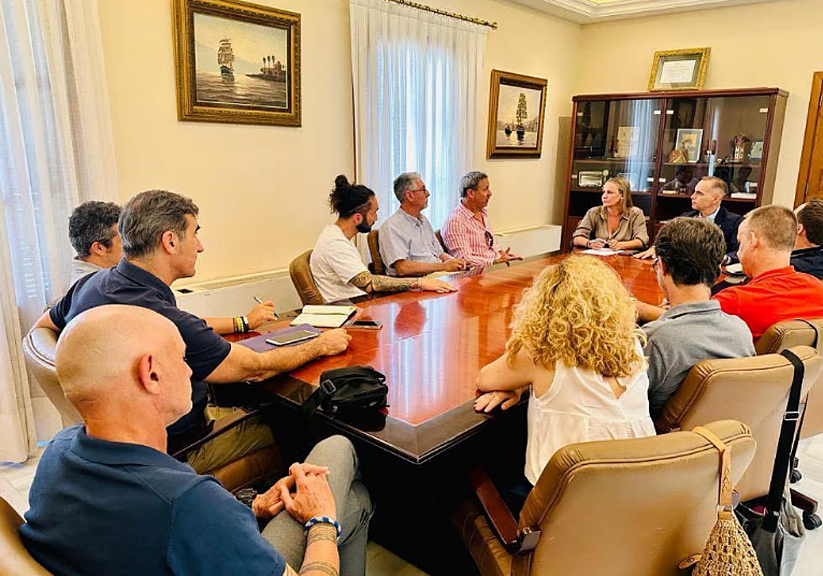 Lío en Benalmádena por la firma de una subida salarial imposible