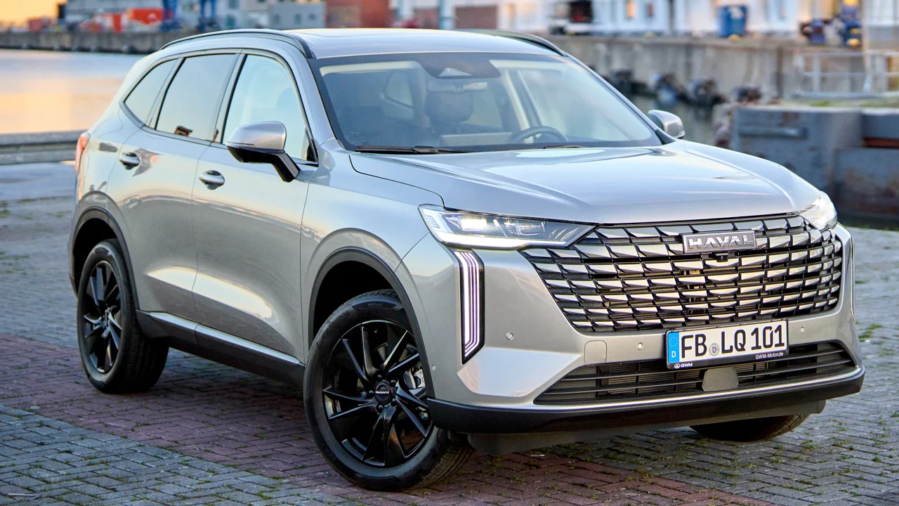 GWM vuelve a Europa con el nuevo HAVAL H6, un SUV híbrido barato, equipado y listo para incomodar incluso hasta a las marcas chinas