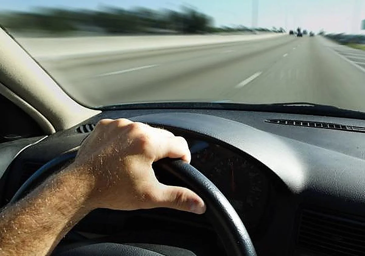 Le retiran el carné y pide que le dejen conducir en periodos establecidos: el Supremo se opone a una ejecución «a la carta»