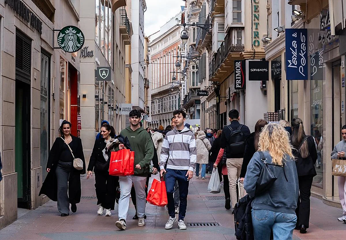 El frenazo del AVE agrava un mal arranque de año para el comercio en Málaga