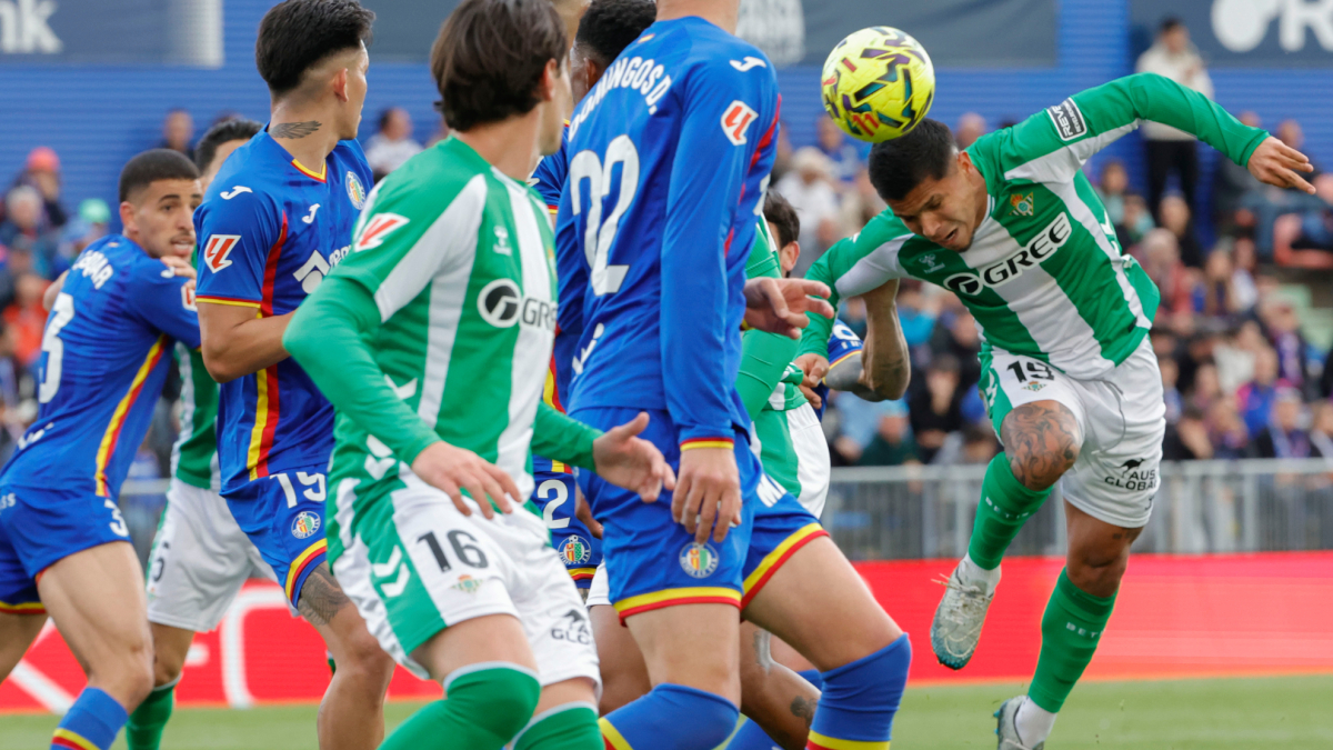 El Betis se desentiende de la lucha por la cuarta plaza