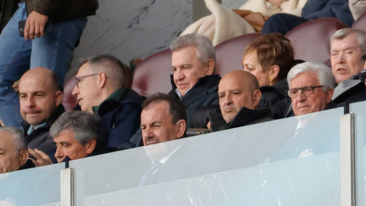 Javier Aguirre espió a Álvaro Fidalgo en el Coliseum