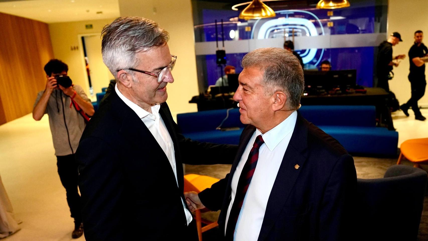 Laporta se enzarza con Víctor Font en el debate electoral y atiza a Xavi: "Flick gana con los jugadores con los que él perdía"